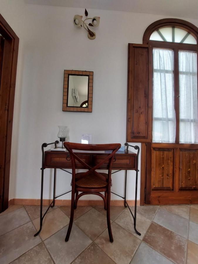 Hotel La Corte Rosada فيلاّسيمِيوس المظهر الخارجي الصورة