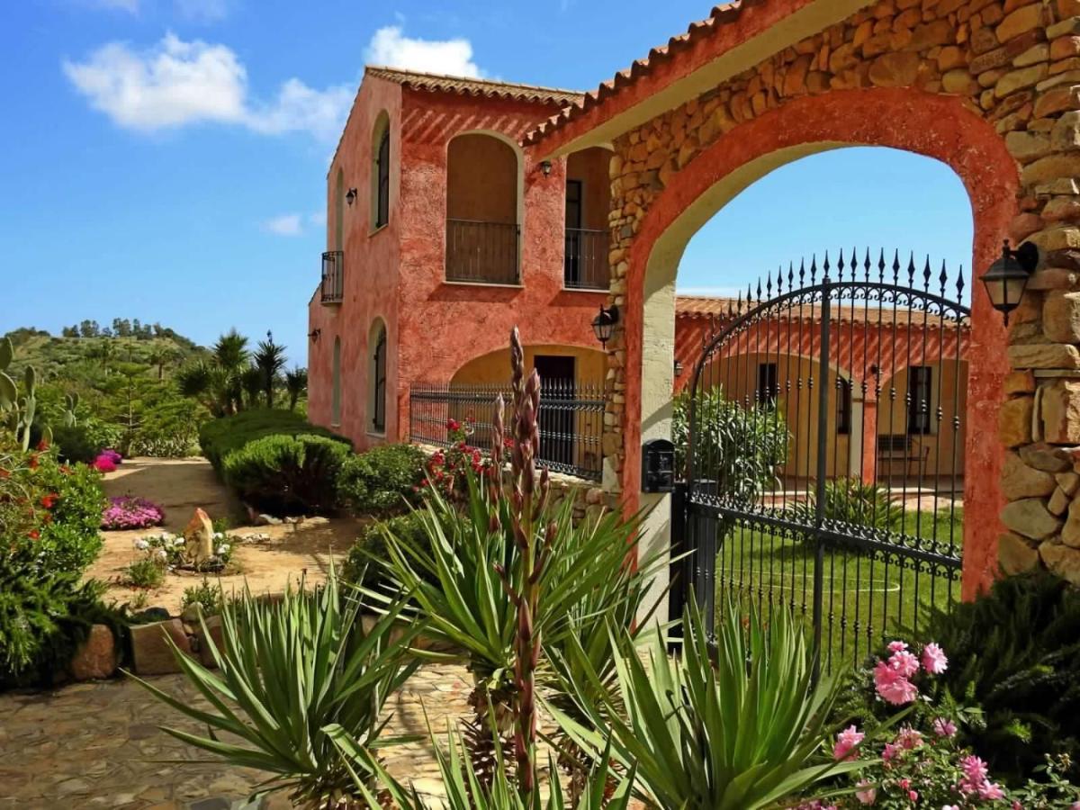 Hotel La Corte Rosada فيلاّسيمِيوس المظهر الخارجي الصورة