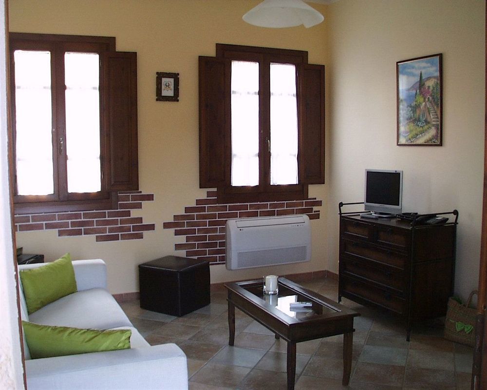 Hotel La Corte Rosada فيلاّسيمِيوس المظهر الخارجي الصورة