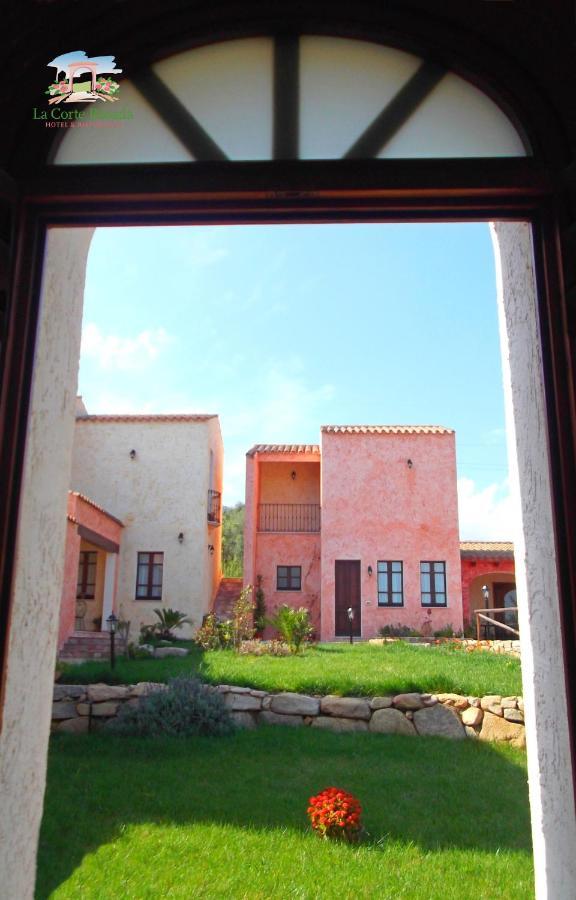 Hotel La Corte Rosada فيلاّسيمِيوس المظهر الخارجي الصورة